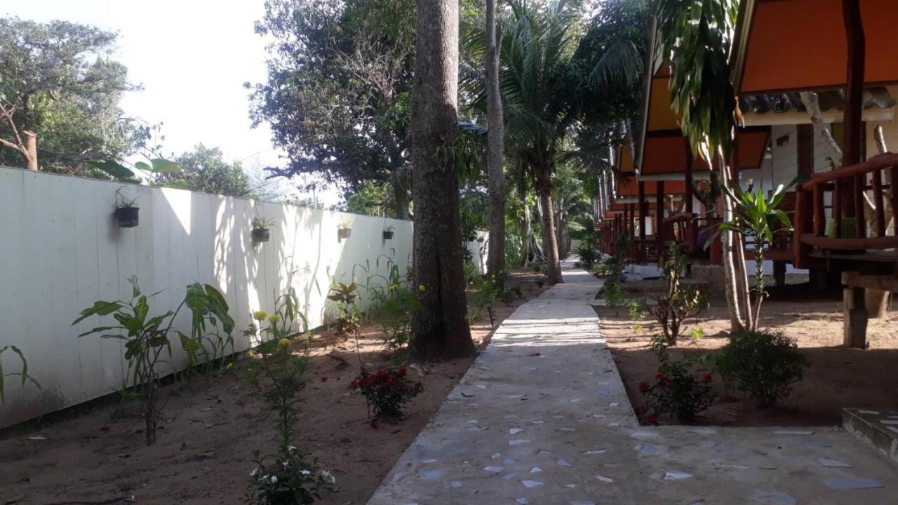 Hostel Long Garden Ko Lanta